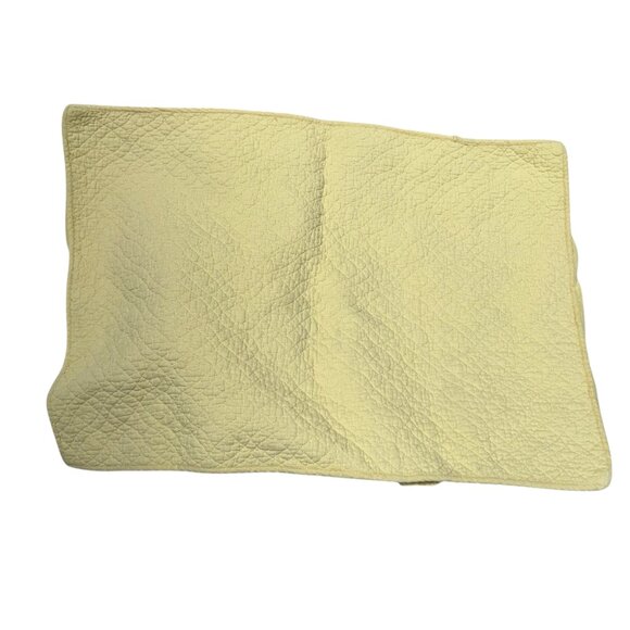 Laura Ashley yellow quilted PAIR 2 standard pillow shams excellent condition - Picture 4 of 12